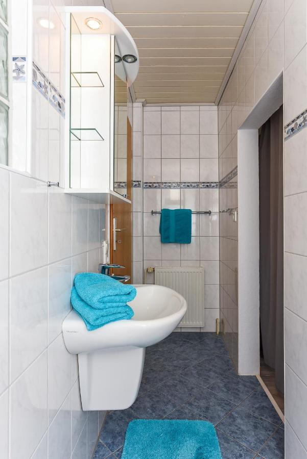 Ferienwohnungen Im Haus Waterkant นอยฮาร์ลิงเงอซีล ภายนอก รูปภาพ